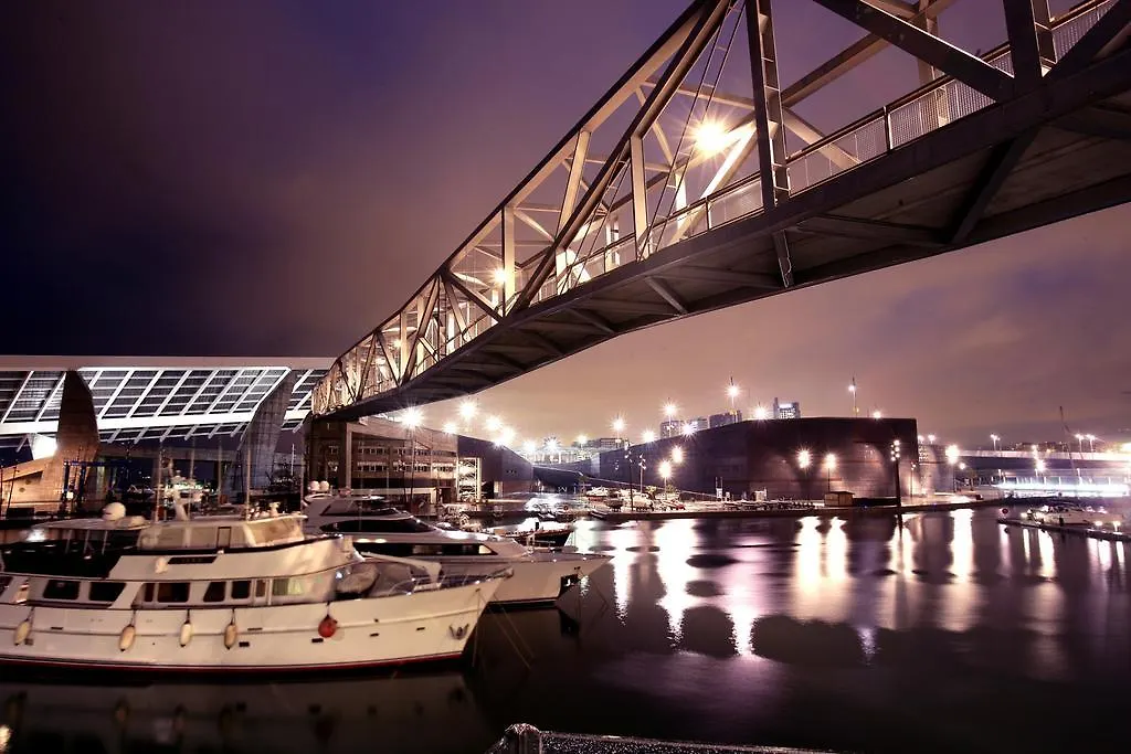 Port Forum Boat - Glamping Experience Barcelona Botel